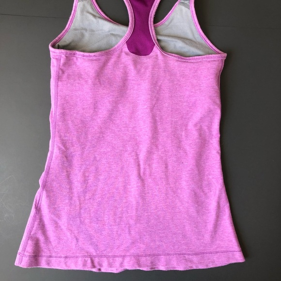 Nike Dri Fit Slim Fit Athletic Sleeveless Tank Top with Built-in Sports Bra - Picture 3 of 7